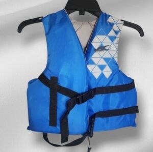 Life Vest with Triangle Pattern
